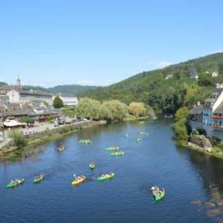 Maison En Pierre Sur Les Quais De La Dordogne Argentat Exterior foto