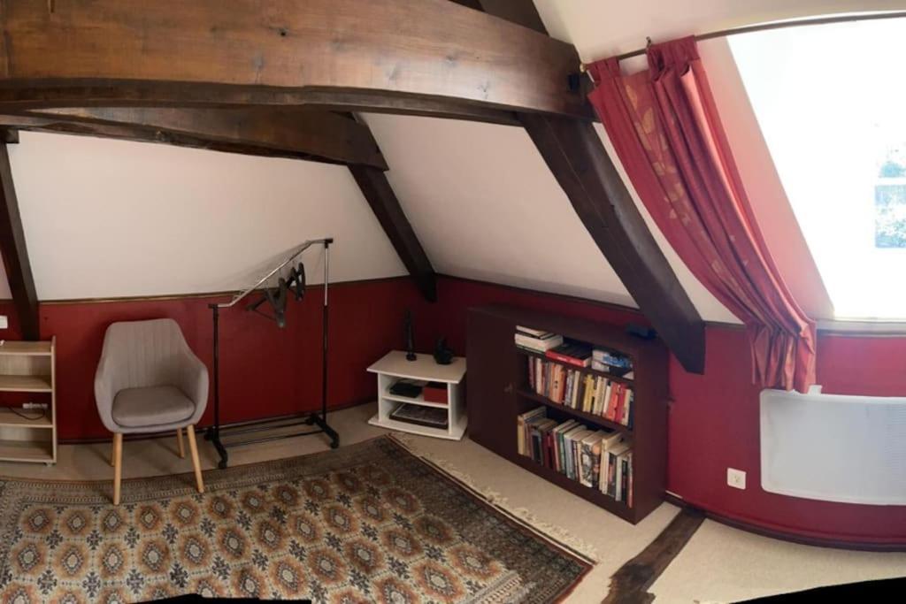 Maison En Pierre Sur Les Quais De La Dordogne Argentat Exterior foto
